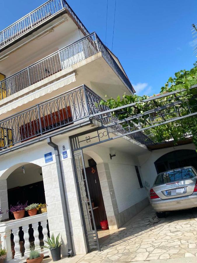 Apartmani Jelena Crikvenica Eksteriør bilde